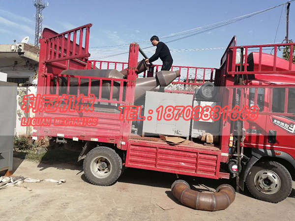 陕西客户订购的机制木炭机设备发货现场